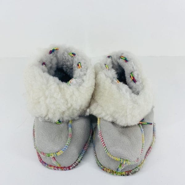 Παιδικές παντόφλες Καστοριάς κλειστές από γνήσιο δέρμα γκρί KAST-K18